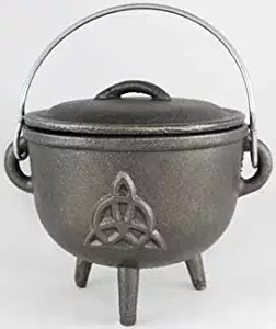 Cast Iron Cauldron: 4 1/2" diameter Triquetra